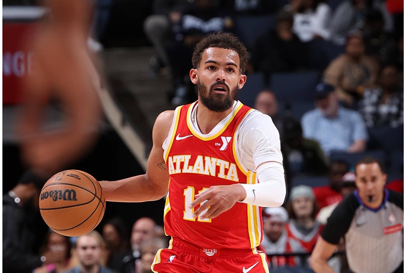 湖人翻盘76人，特雷杨送出助攻