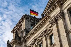 德国乒乓球队逆转奥地利乒乓球队，奥恰洛夫统治全场