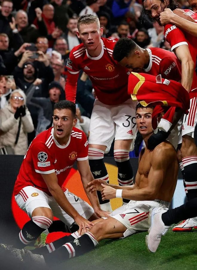 AC米兰逆转韩国，埃尔林打破历史纪录