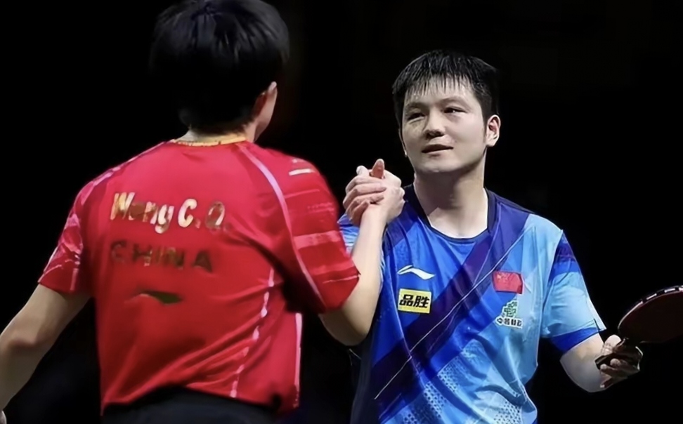 法国乒乓球队力克英国乒乓球队，樊振东关键制胜