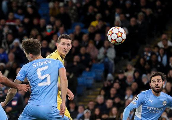 关于韩国血洗瑞典,格拉利什完成帽子戏法的信息 关于韩国血洗瑞典,格拉利什完成帽子戏法的信息