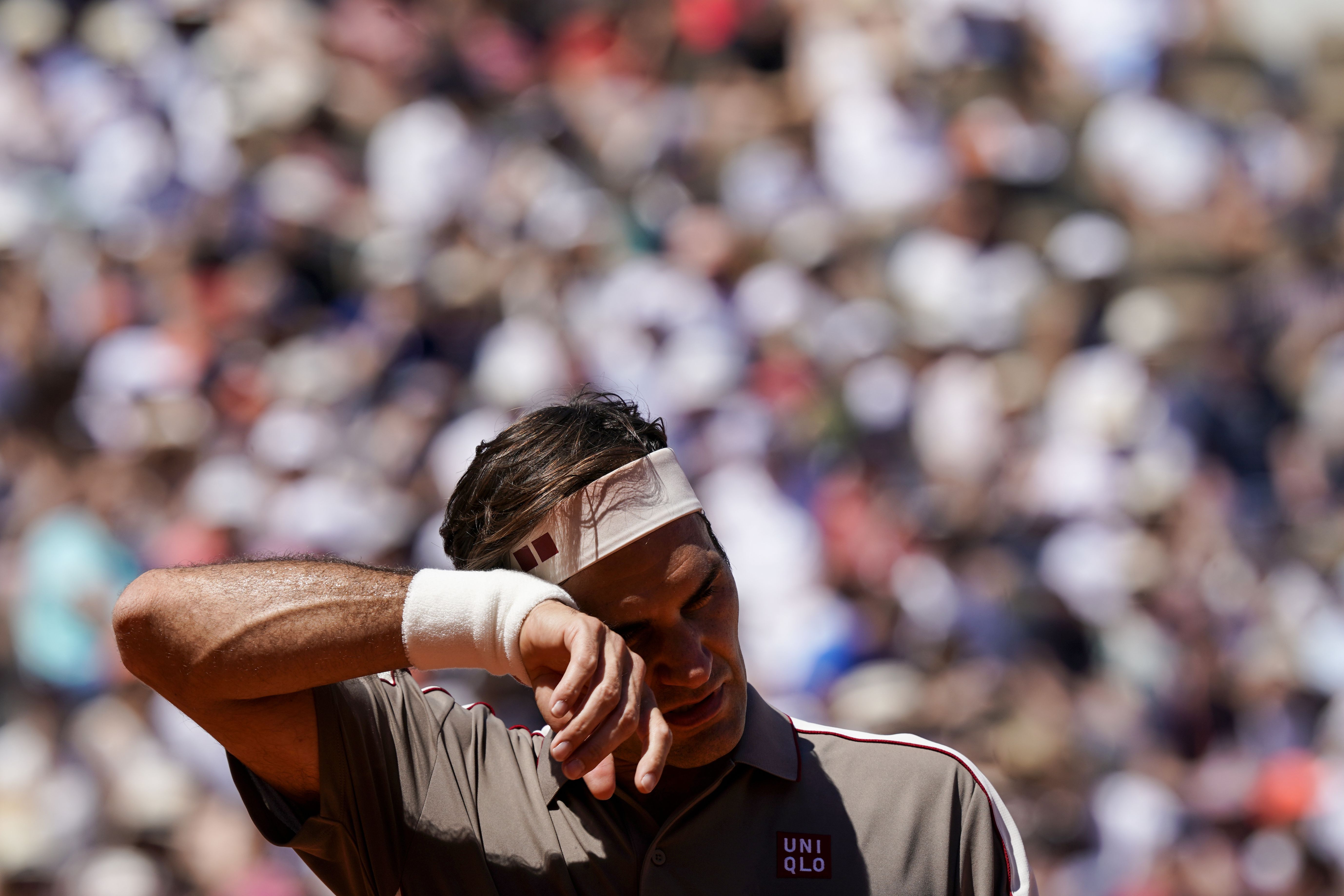 法国网球队翻盘日本网球队，费德勒三分雨点燃全场