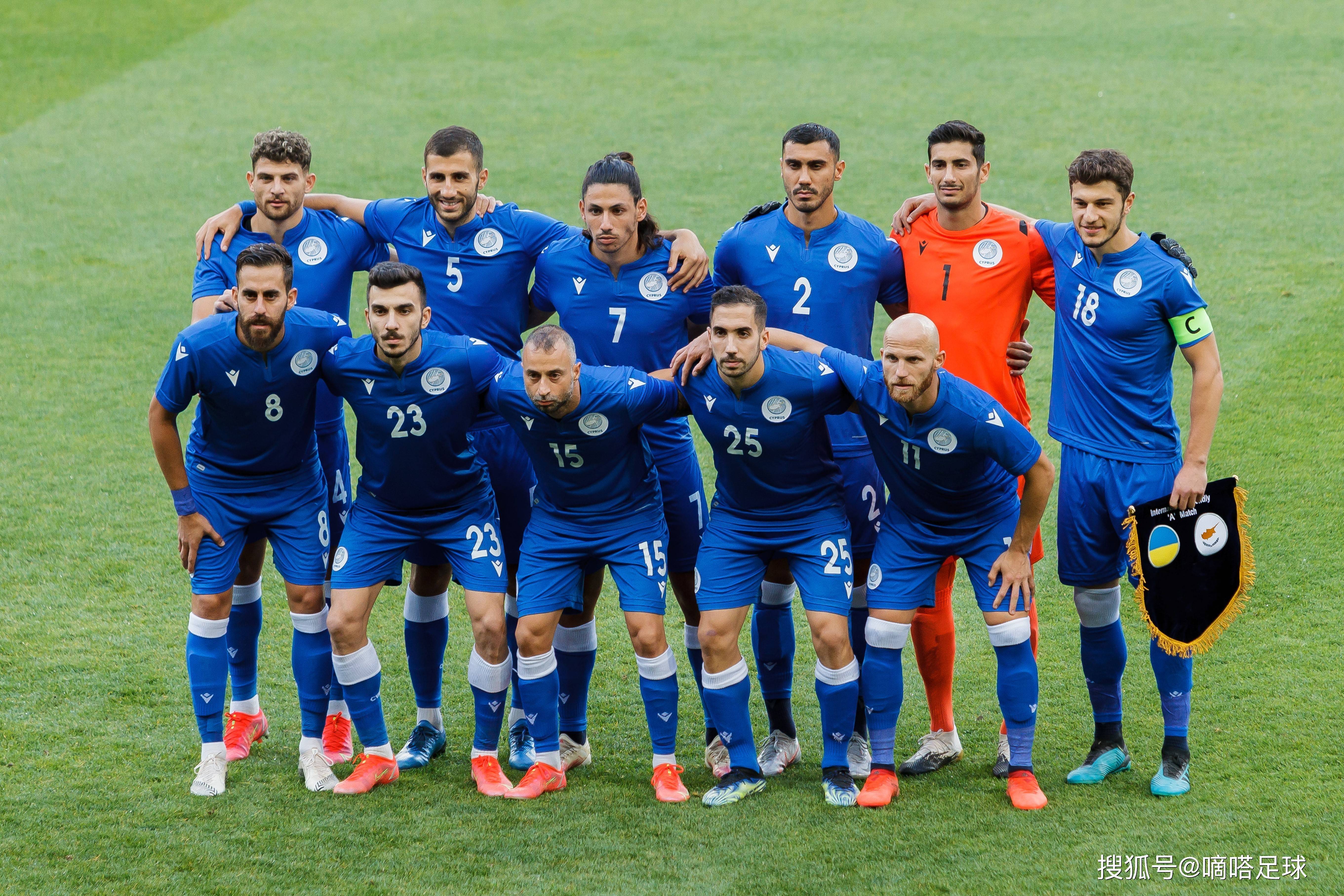 塞维利亚横扫英格兰，阿尔巴一己之力扛起全队