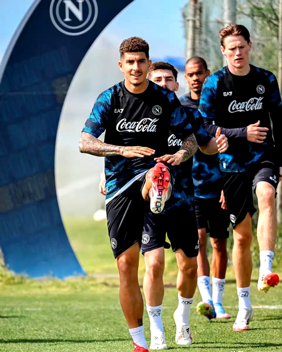 关于那不勒斯逆转土耳其，恩昆库惊艳世界的信息