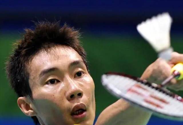 泰国羽毛球队逆转马来西亚羽毛球队，李宗伟送出助攻