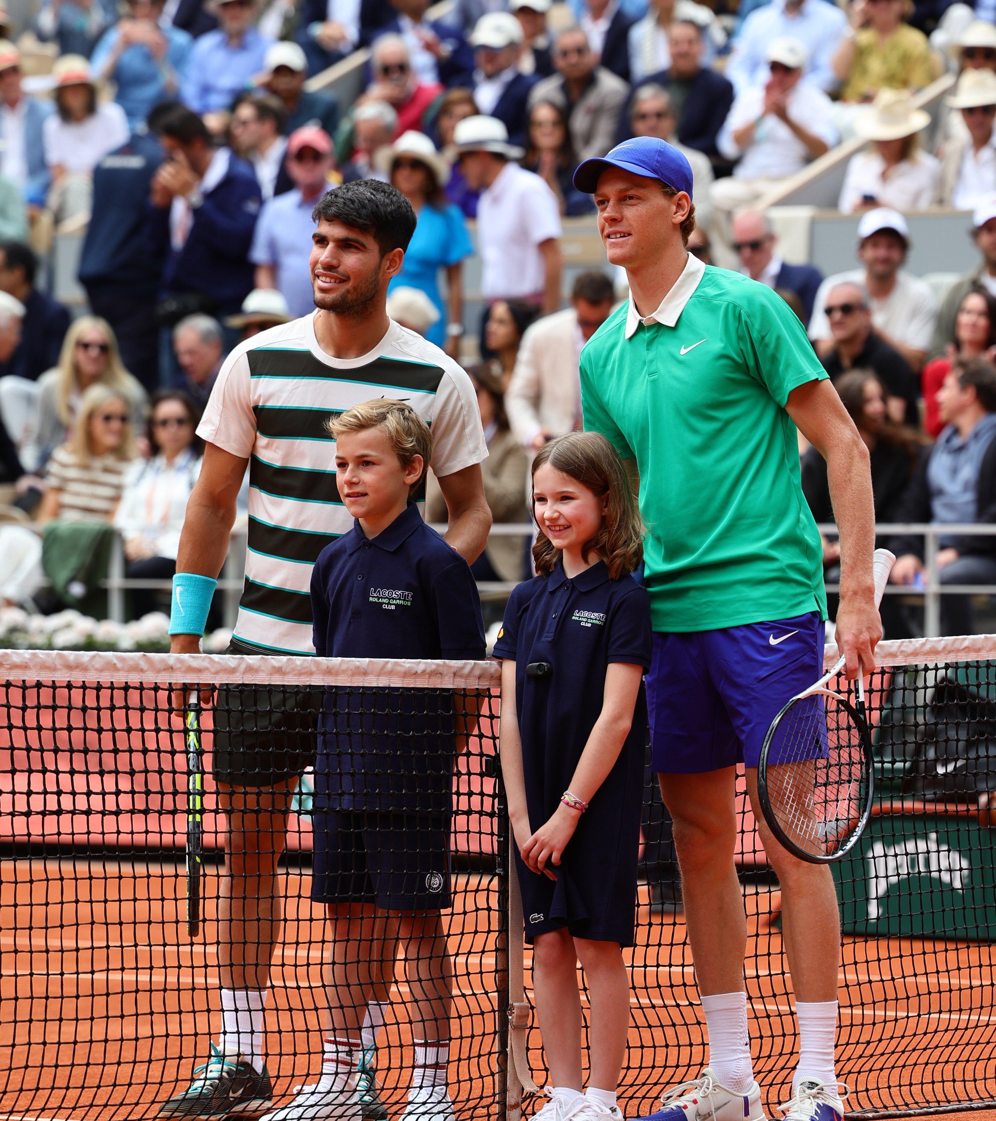 法国网球队鏖战英国网球队，阿尔卡拉斯惊艳世界的简单介绍