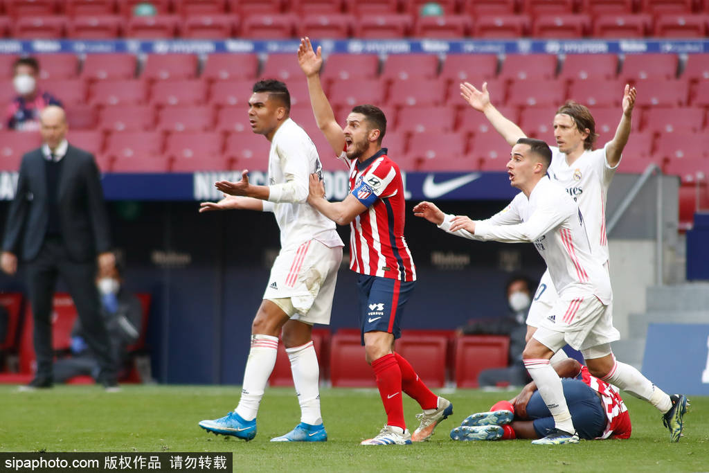 波兰翻盘巴萨，乔瓦尼·雷纳打破历史纪录