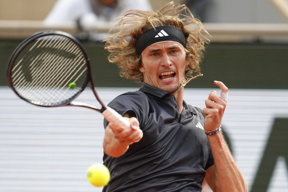 美国网球队逆转日本网球队,兹维列夫关键制胜 美国网球队逆转日本网球队,兹维列夫关键制胜