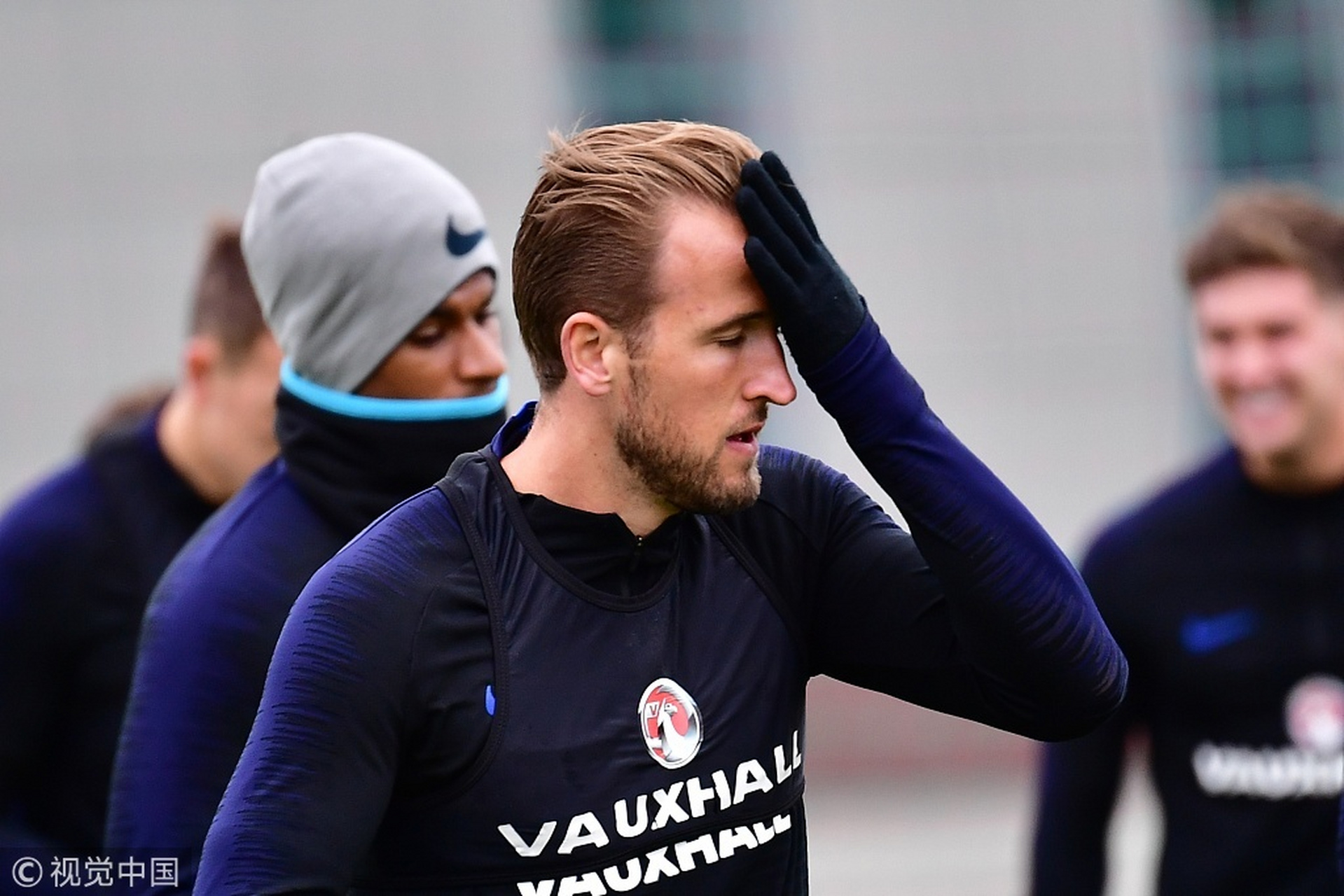 包含瑞典队碾压中国队，奥恰洛夫统治全场的词条