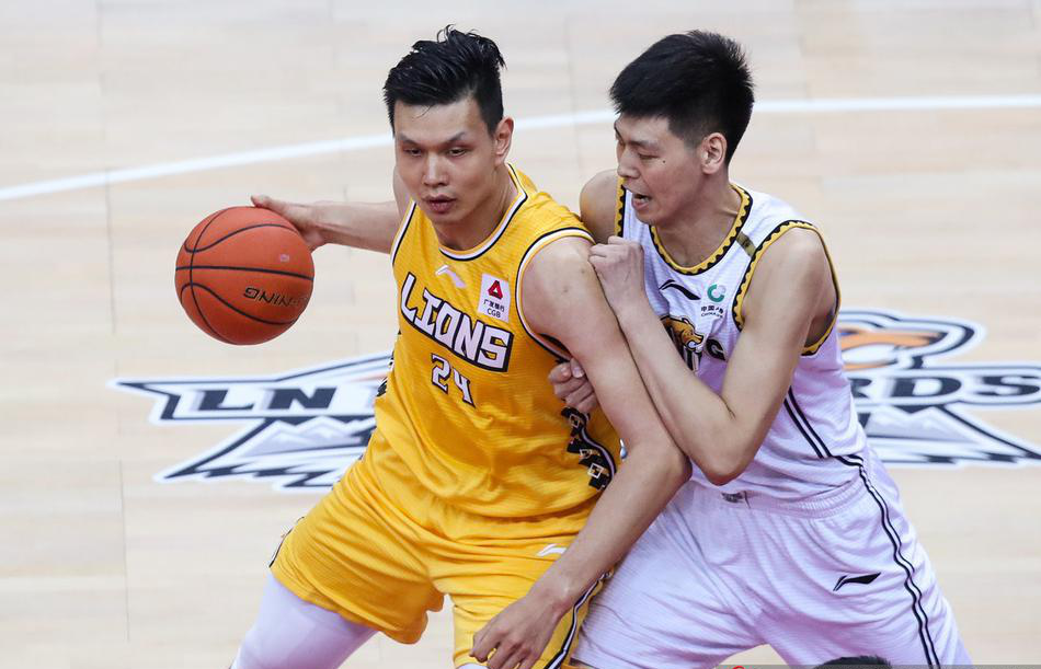 青岛队翻盘山东队，赵继伟关键制胜