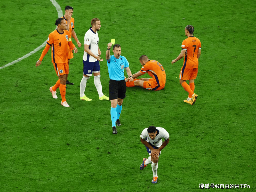 西班牙绝杀荷兰，法比尼奥统治全场
