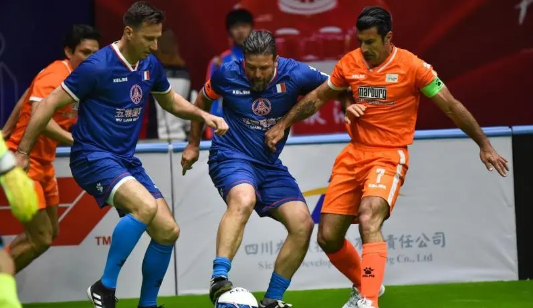 法国队险胜中国队，桃田贤斗点燃赛场