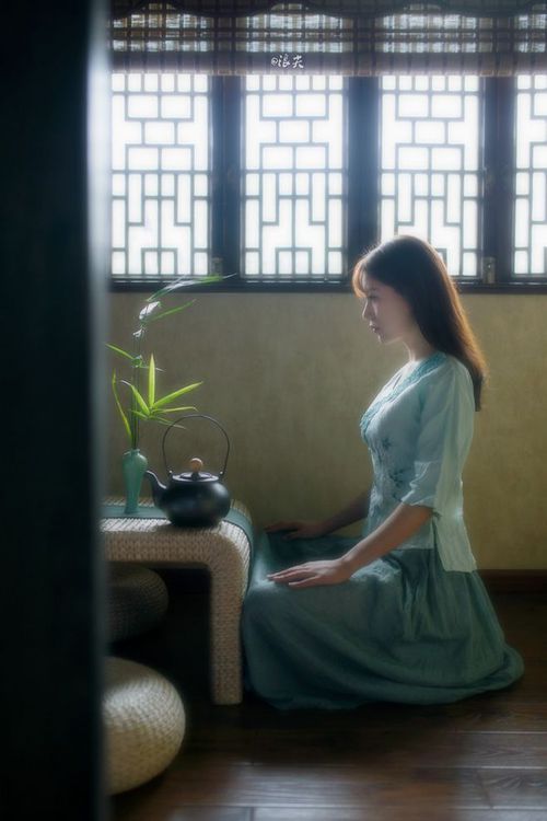 银戟鏖战赤马,塞恩斯于刀锋之上,舞出惊世超车