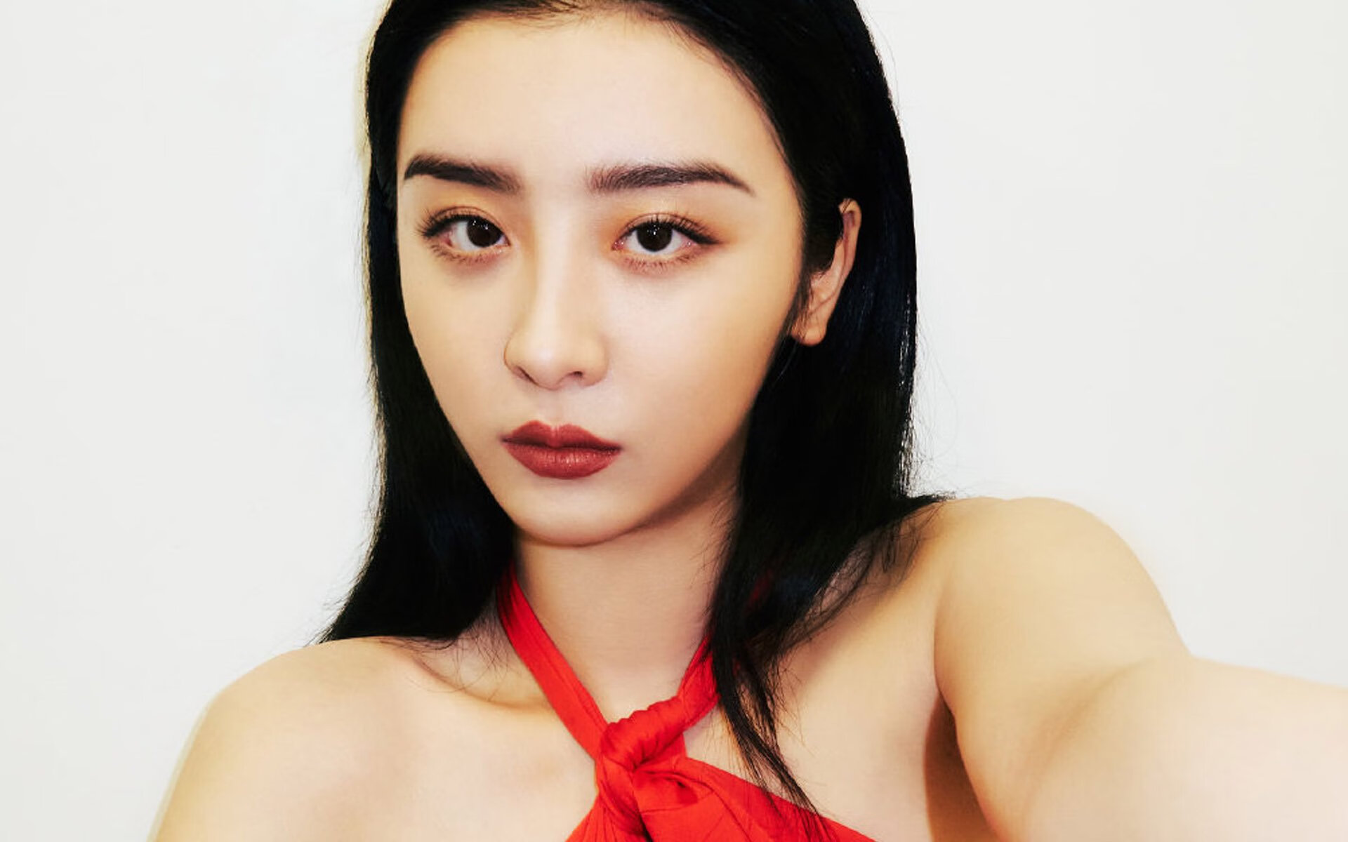 以一人之名，阿隆索扛起哈斯车队，上演对法拉利的史诗翻盘