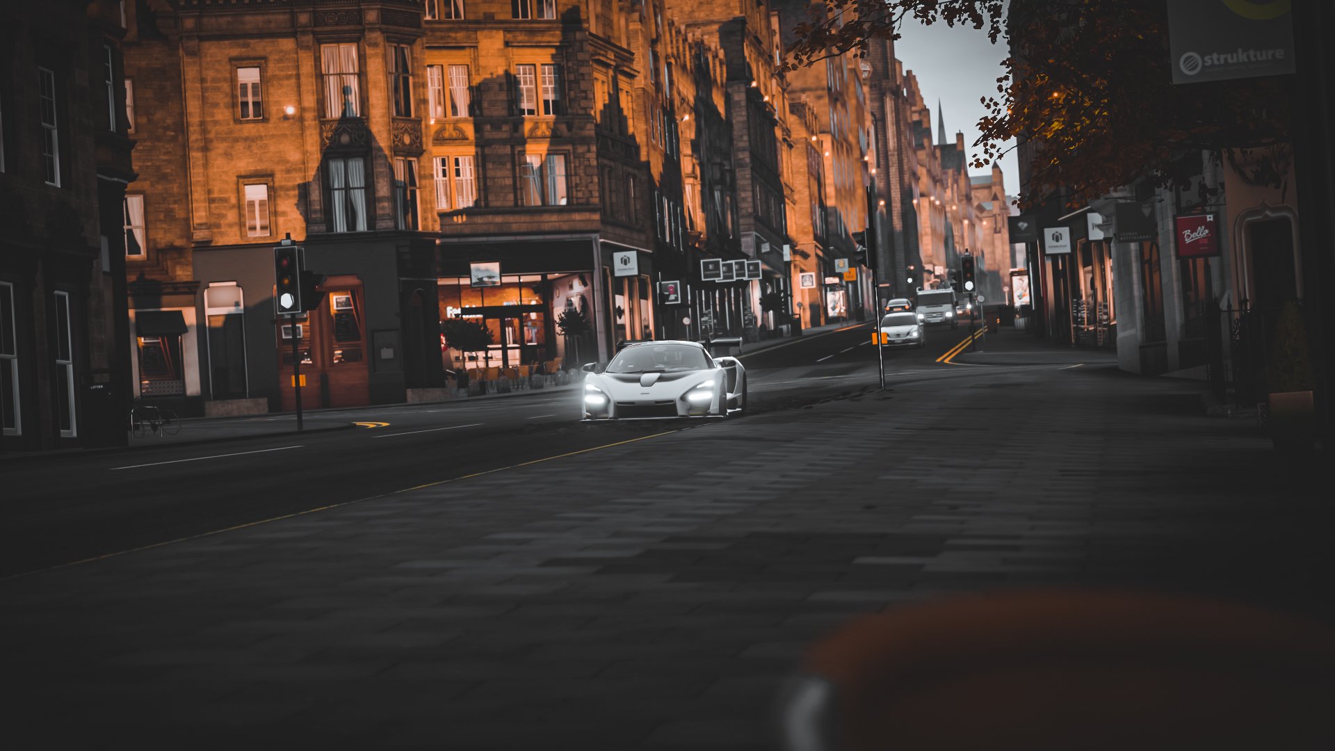 不屈雷霆，米切尔东决夜奏响英雄史诗