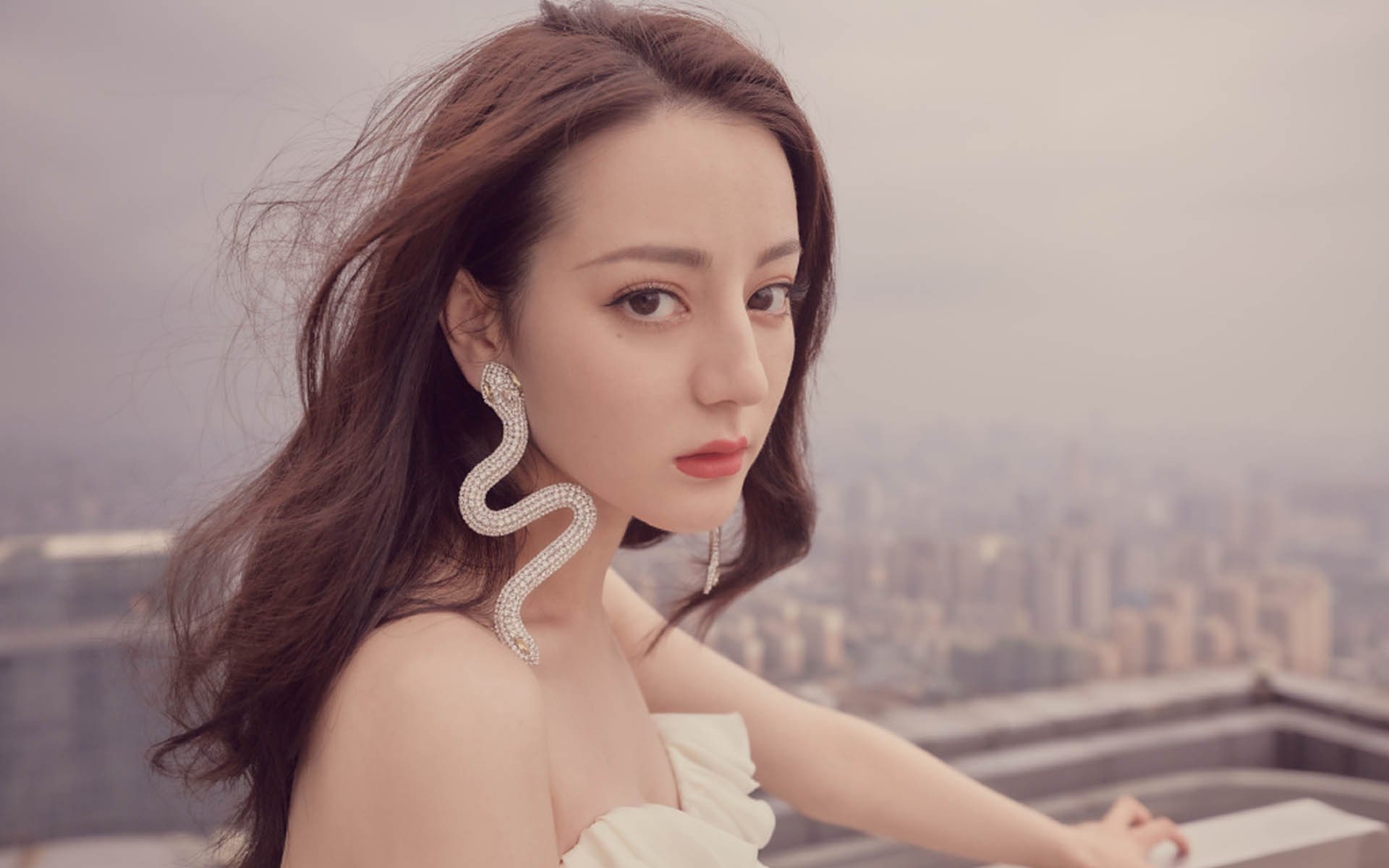 指挥官之夜，罗德里一锤定音，勒沃库森钢铁洪流碾过马德里竞技